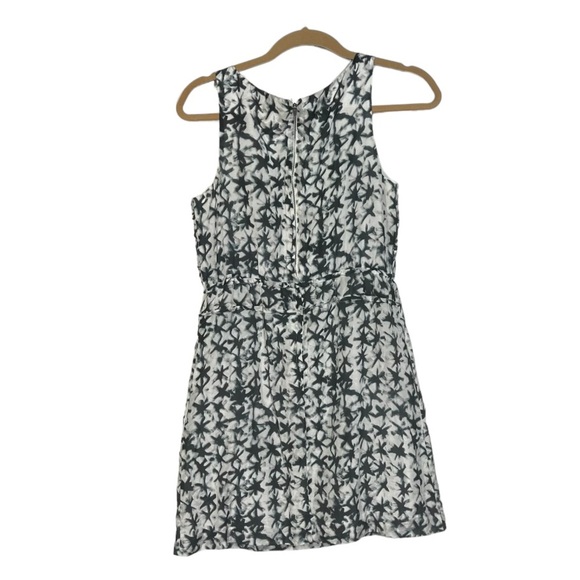 J. Crew Sheath Dress Silk Starfish Pattern Faux Wrap Silk Blue and White Size 4 - Picture 2 of 5